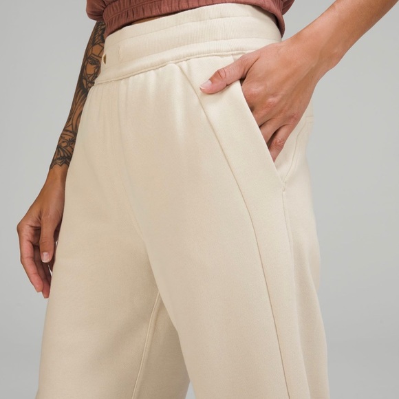 Lululemon Scuba Joggers – full length – White Opal – size 14 - VGUC - Picture 3 of 9